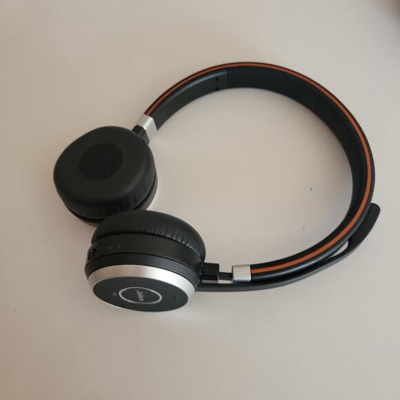 Jabra Evolve 65 MS Wireless Headset Stereo 6599-823-309 Comes with pouch/case - Picture 3 of 10